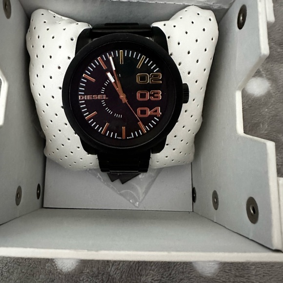 Diesel Watch - Picture 3 of 3